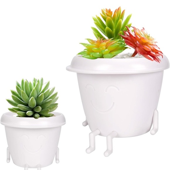 White Seated Smiling Planters - Picture 1 of 6